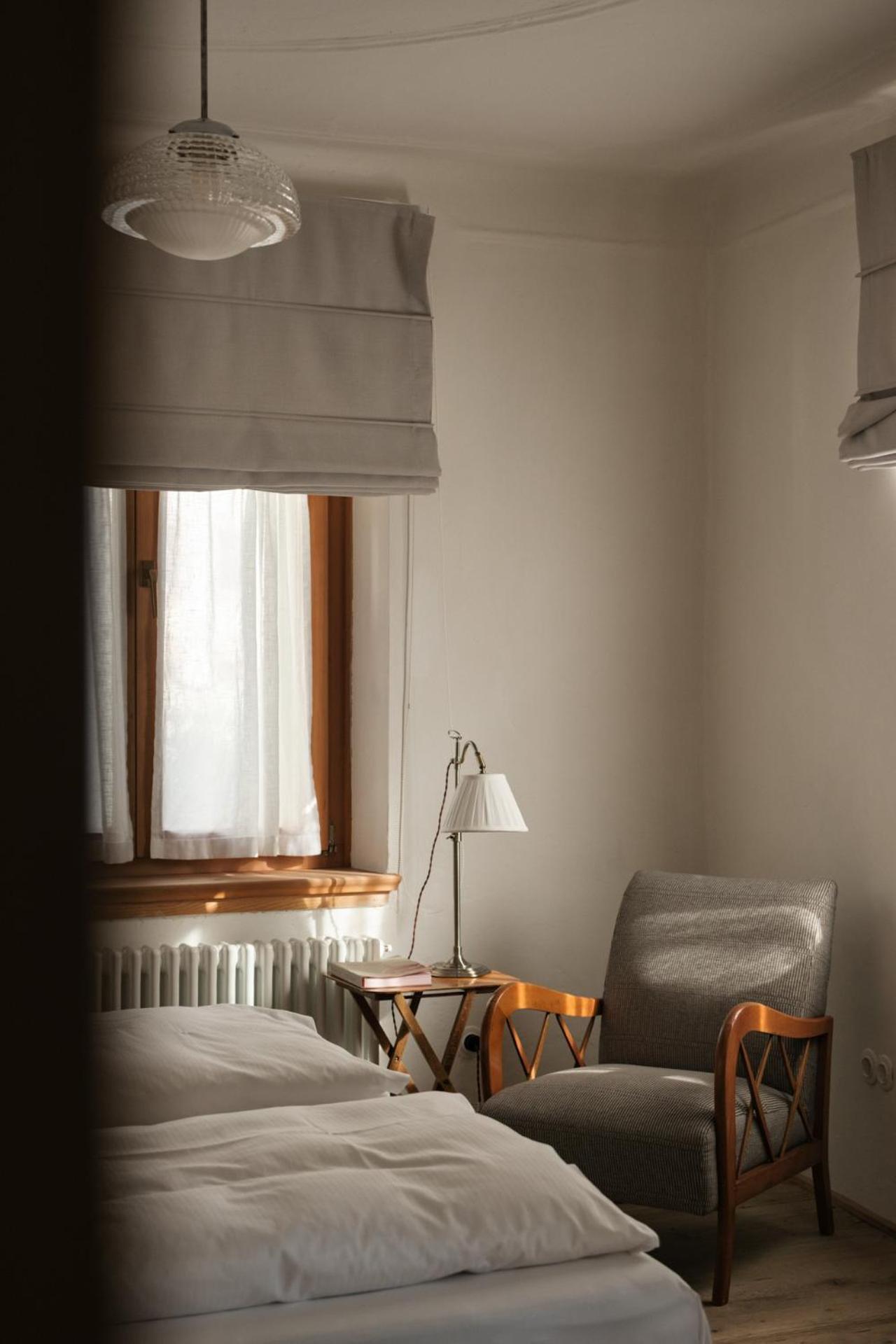 1477 Reichhalter Bed & Breakfast Лана Екстериор снимка