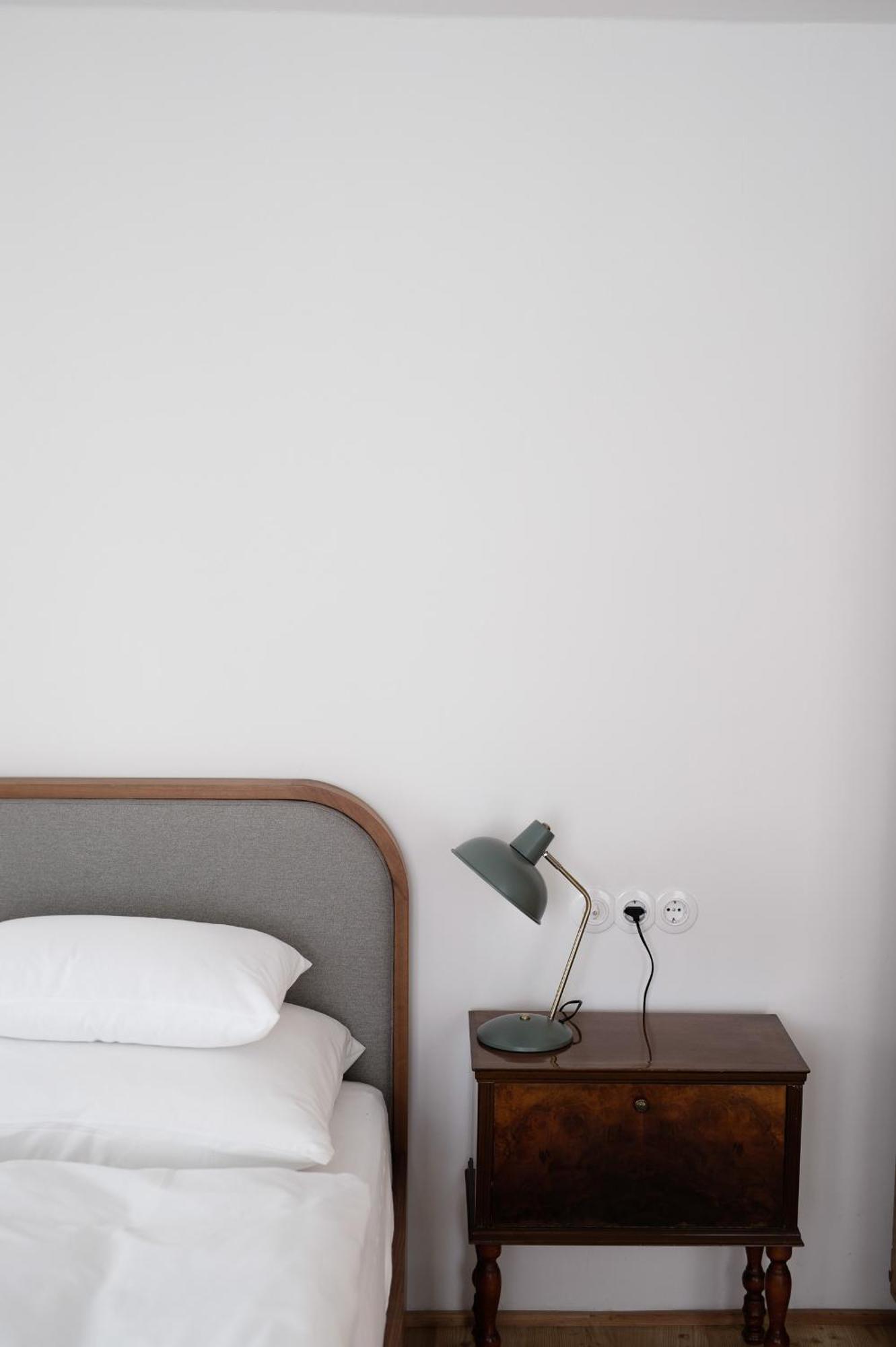 1477 Reichhalter Bed & Breakfast Лана Екстериор снимка